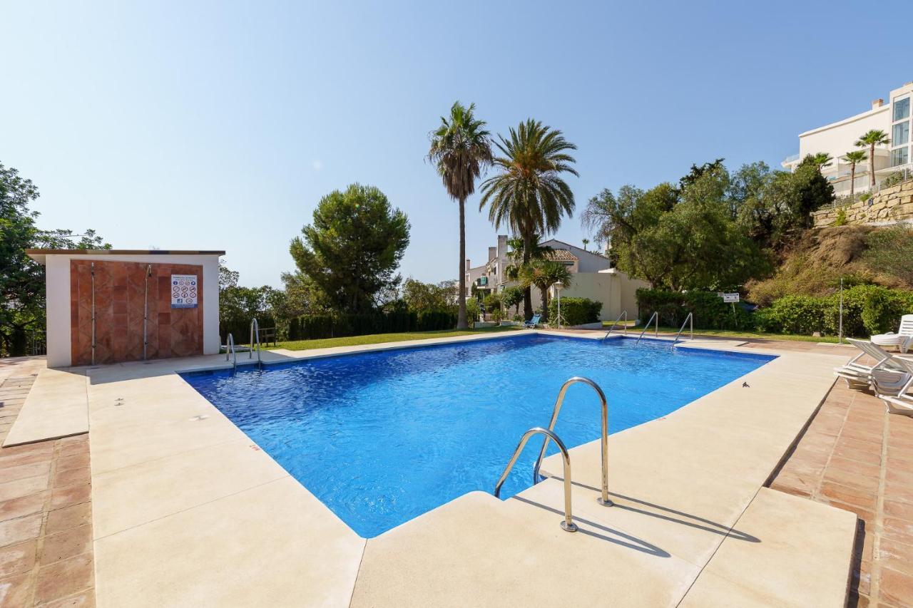 Malagasuite House Pool Фуeнхирола Екстериор снимка