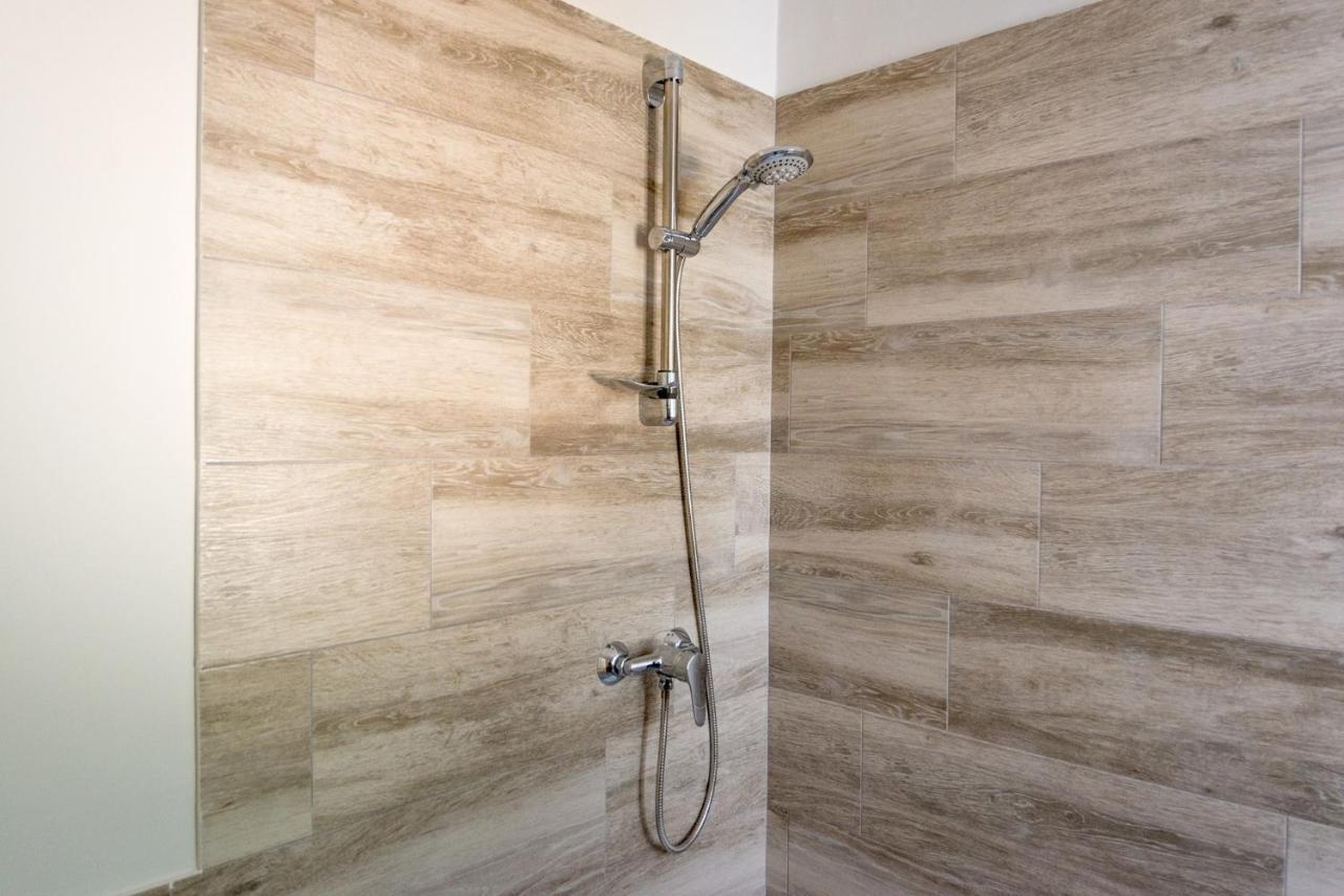 Malagasuite House Pool Фуeнхирола Екстериор снимка