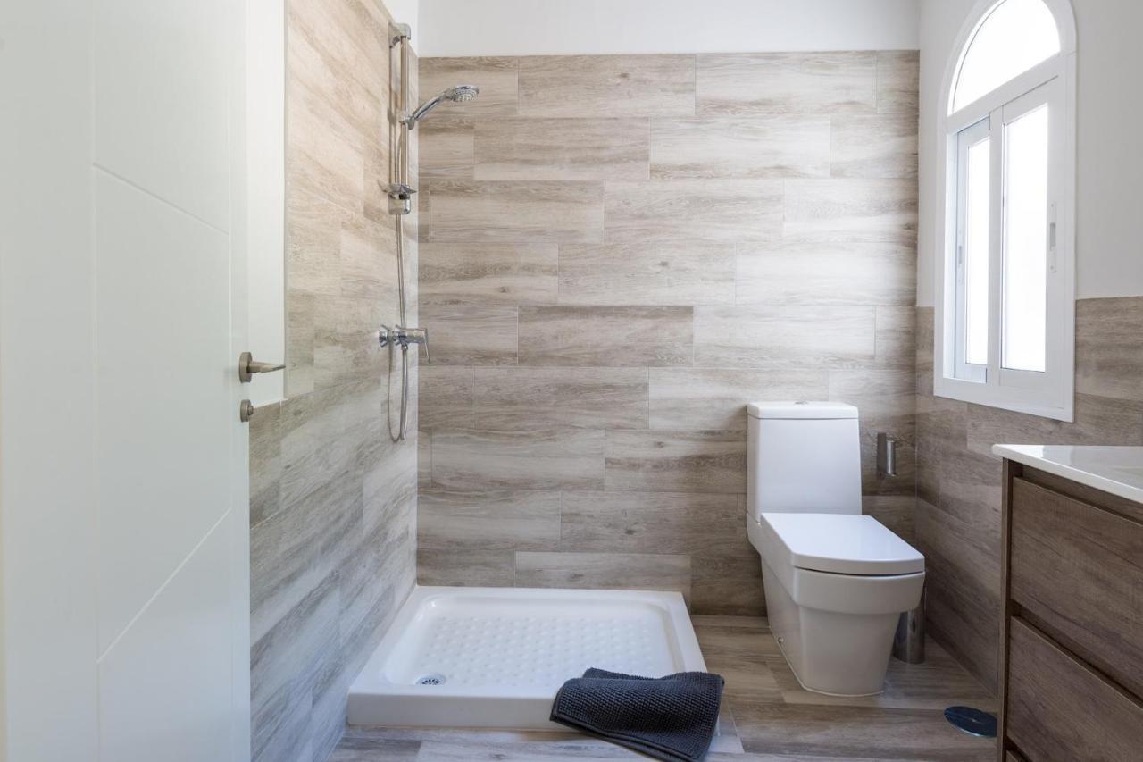 Malagasuite House Pool Фуeнхирола Екстериор снимка