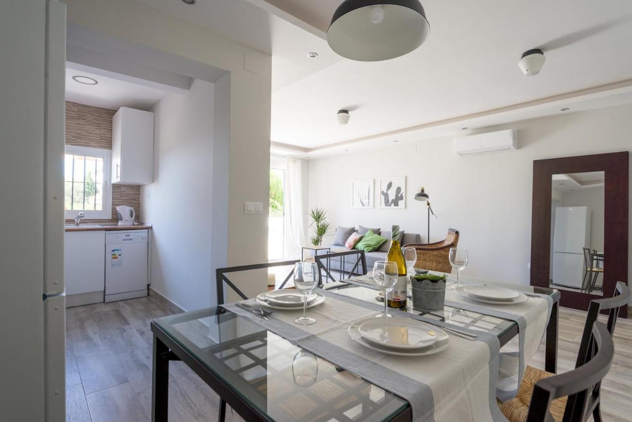 Malagasuite House Pool Фуeнхирола Екстериор снимка
