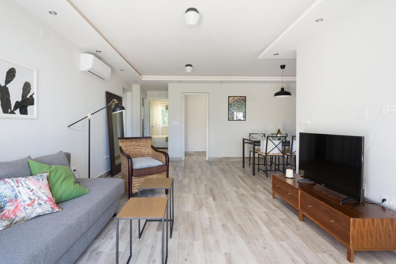 Malagasuite House Pool Фуeнхирола Екстериор снимка