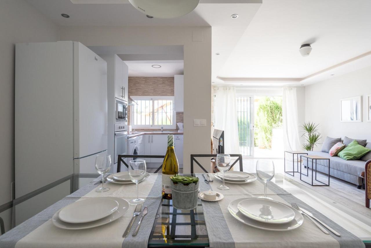 Malagasuite House Pool Фуeнхирола Екстериор снимка